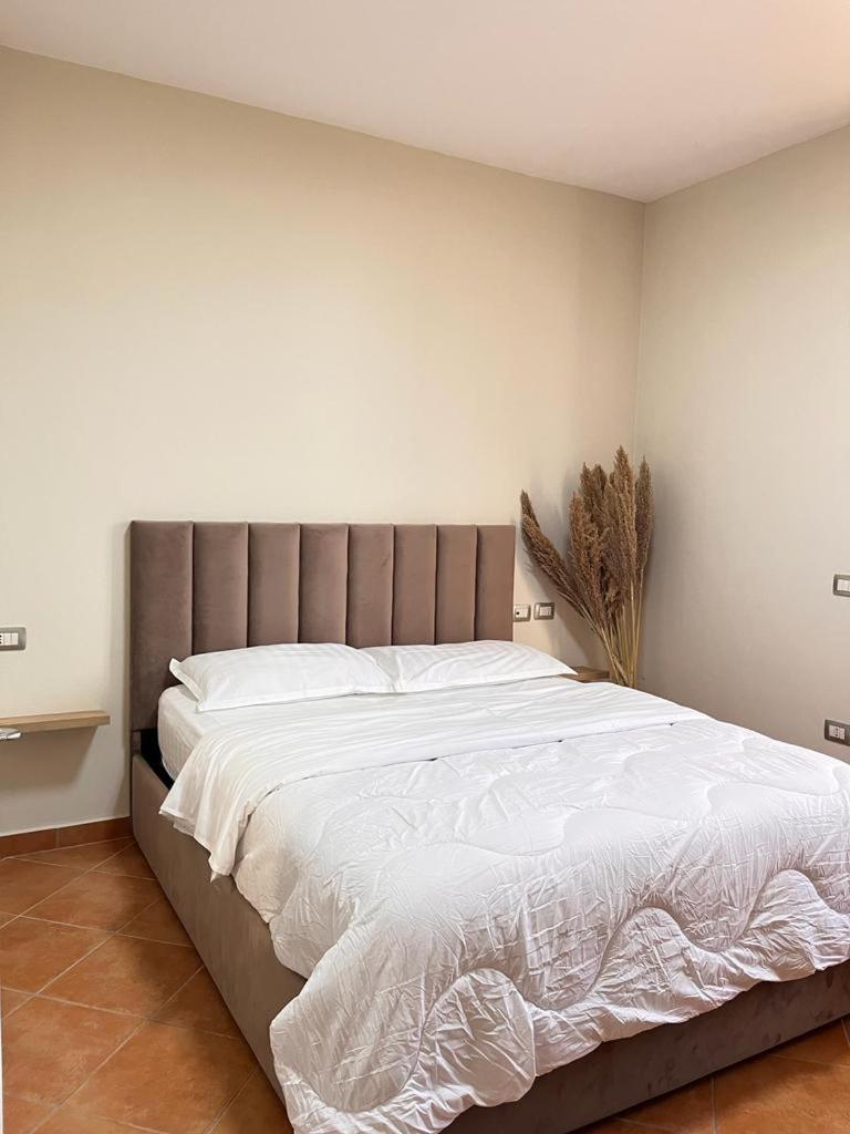 Belix Hotel Apartments, Near The Beach ดูร์เรส ภายนอก รูปภาพ